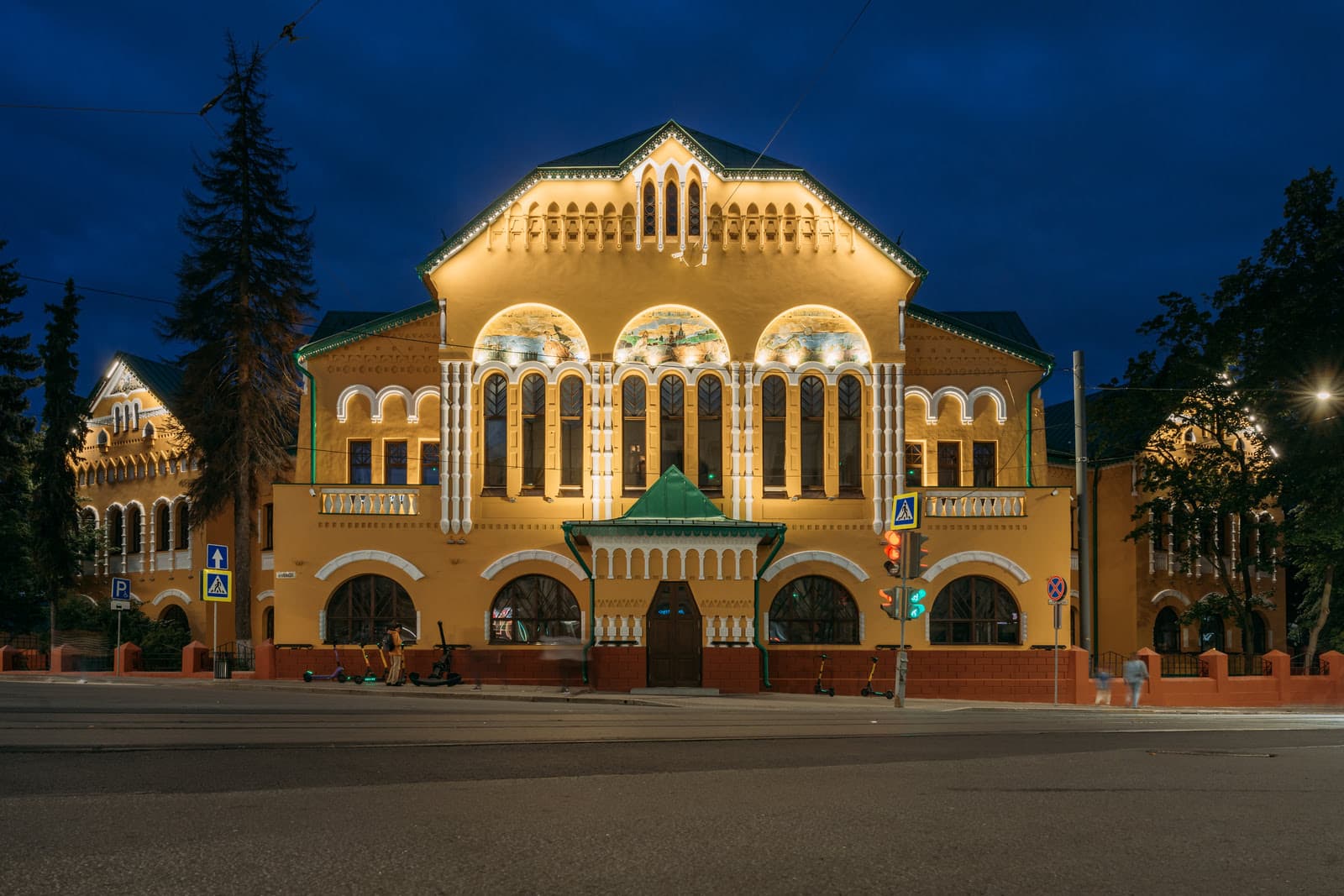 Дворец детского творчества им. В. П. Чкалова